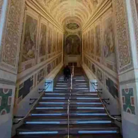 In Centro Con Balcone Con Vista Rome